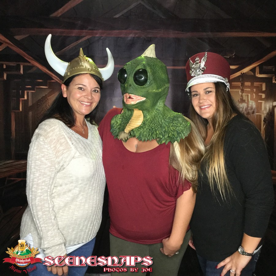 ALPINE_VILLAGE_OKTOBERFEST_OCT_12_18_0028_P_.JPG