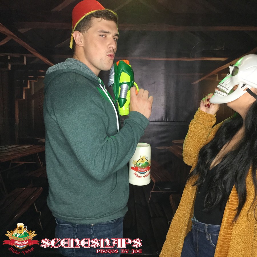 ALPINE_VILLAGE_OKTOBERFEST_OCT_12_18_0171_P_.JPG