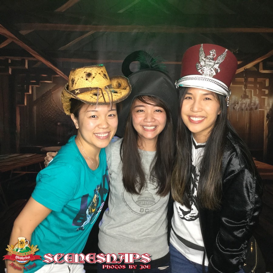 ALPINE_VILLAGE_OKTOBERFEST_OCT_12_18_0189_P_.JPG