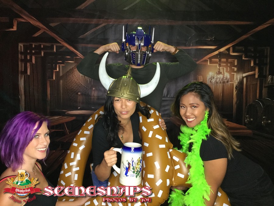 ALPINE_VILLAGE_OKTOBERFEST_OCT_12_18_0304_P_.JPG