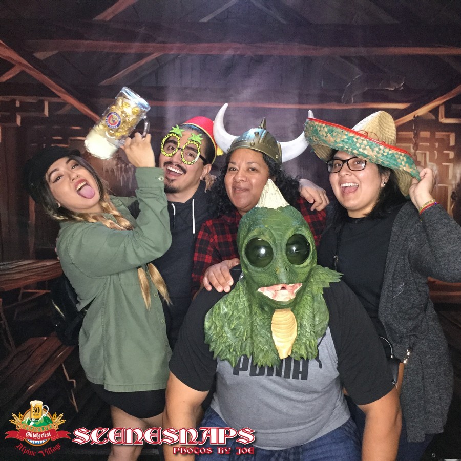ALPINE_VILLAGE_OKTOBERFEST_OCT_12_18_0307_P_.JPG