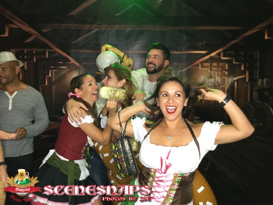 ALPINE_VILLAGE_OKTOBERFEST_OCT_13_18_0165_P_.JPG
