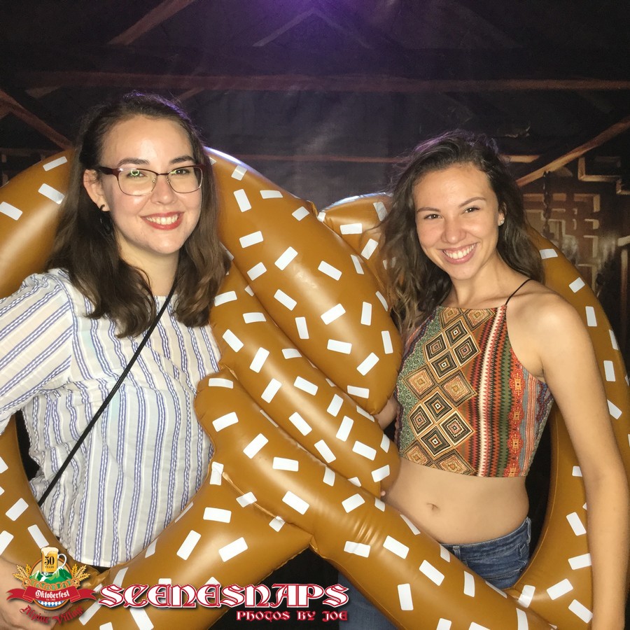 ALPINE_VILLAGE_OKTOBERFEST_OCT_13_18_0256_P_.JPG
