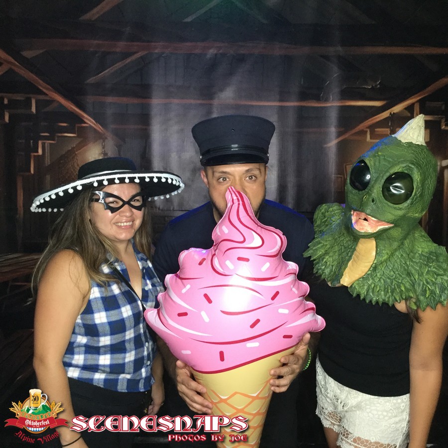 ALPINE_VILLAGE_OKTOBERFEST_OCT_19_18_0270_P_.JPG