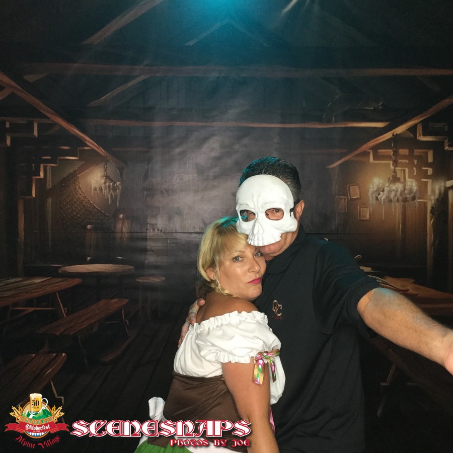 ALPINE_VILLAGE_OKTOBERFEST_OCT_26_18_0126_P_.JPG