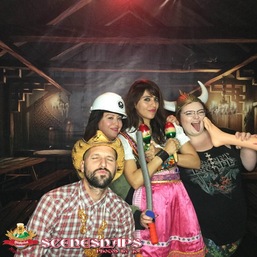 ALPINE_VILLAGE_OKTOBERFEST_OCT_26_18_0217_P_.JPG