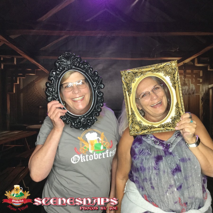 ALPINE_VILLAGE_OKTOBERFEST_OCT_27_18_0007_P_.JPG