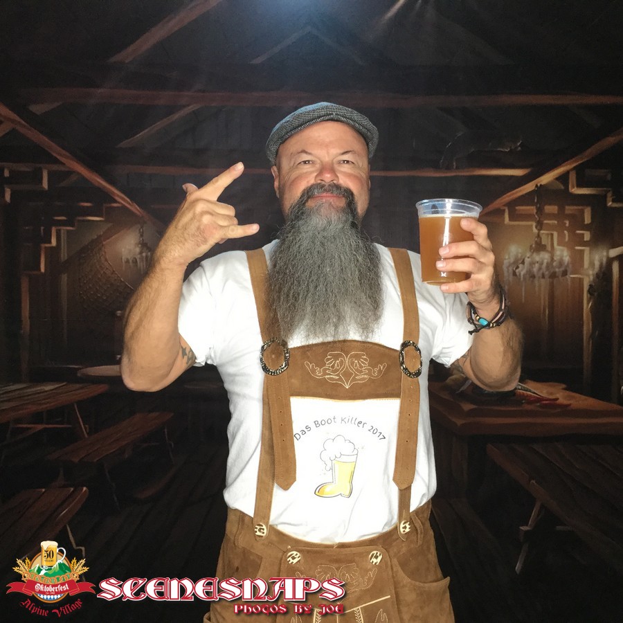 ALPINE_VILLAGE_OKTOBERFEST_OCT_27_18_0018_P_.JPG