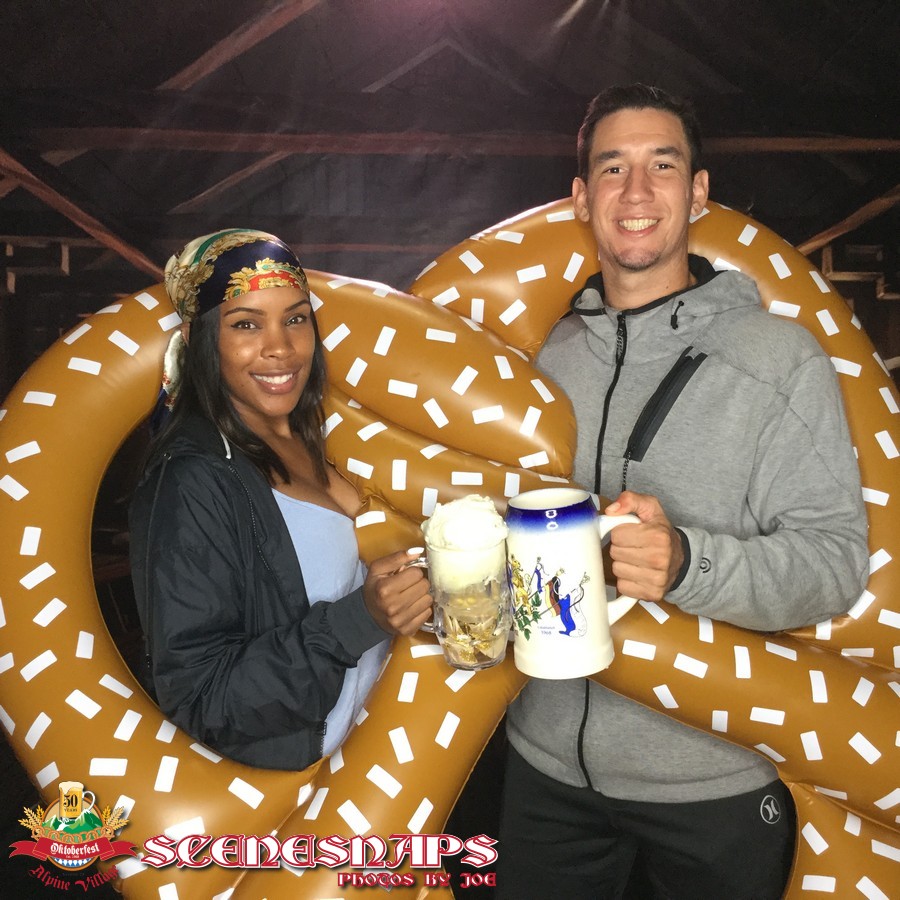 ALPINE_VILLAGE_OKTOBERFEST_OCT_27_18_0026_P_.JPG