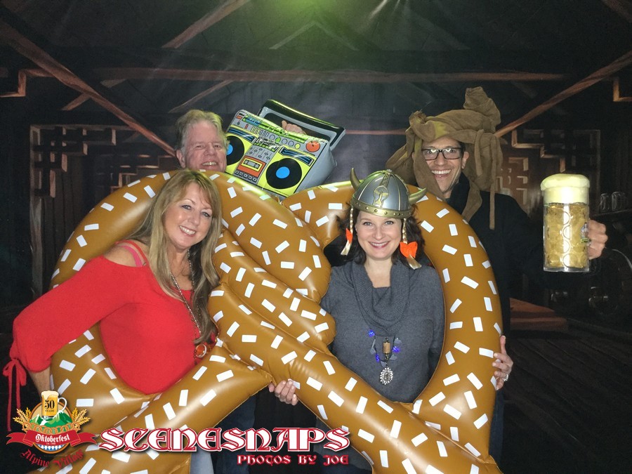 ALPINE_VILLAGE_OKTOBERFEST_OCT_27_18_0042_P_.JPG