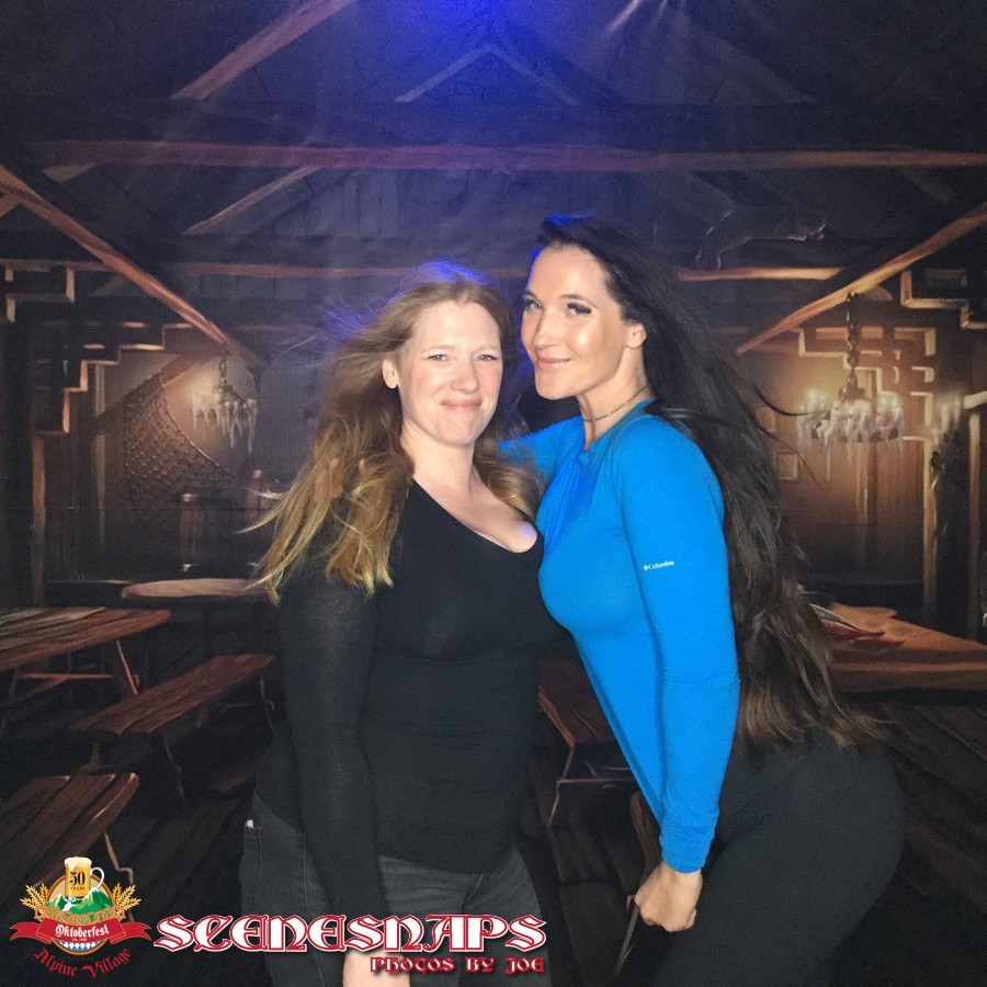 ALPINE_VILLAGE_OKTOBERFEST_OCT_27_18_0059_P_.JPG