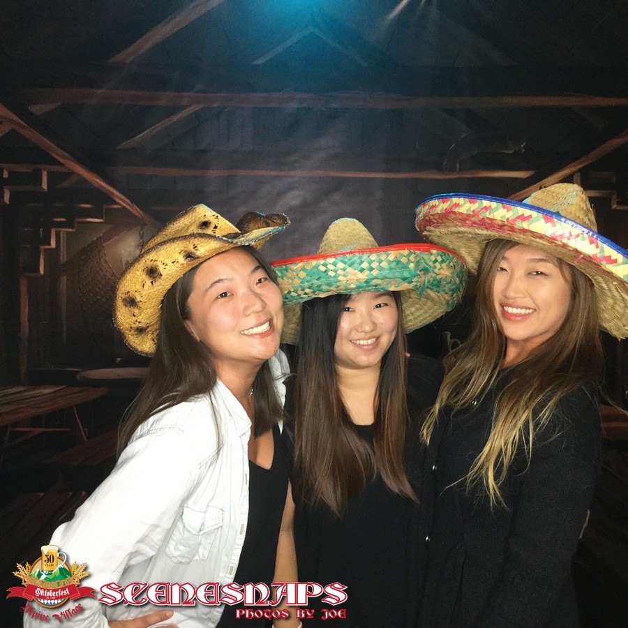 ALPINE_VILLAGE_OKTOBERFEST_OCT_27_18_0145_P_.JPG