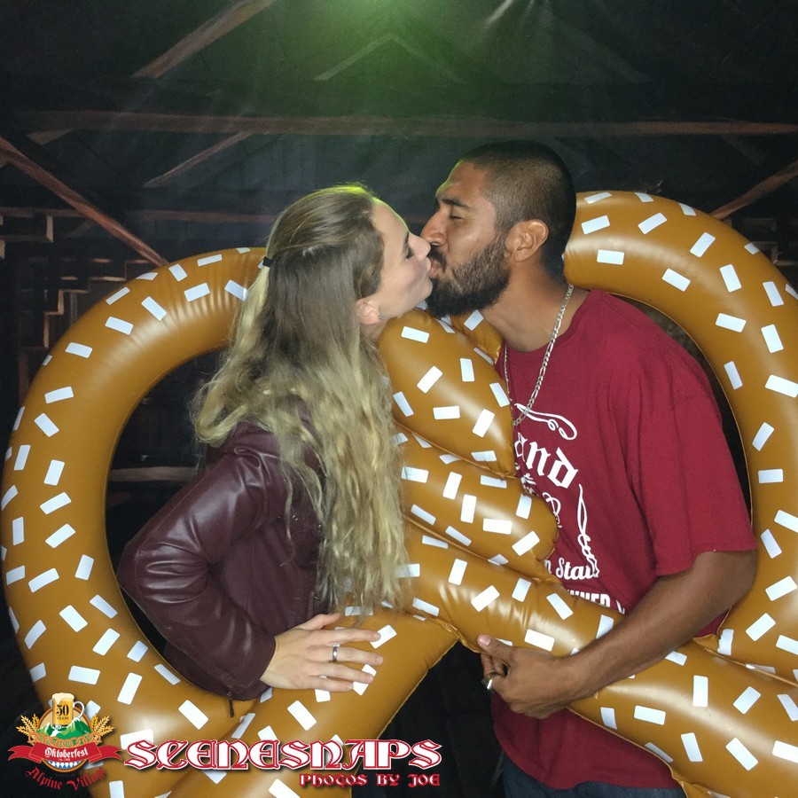 ALPINE_VILLAGE_OKTOBERFEST_OCT_27_18_0215_P_.JPG