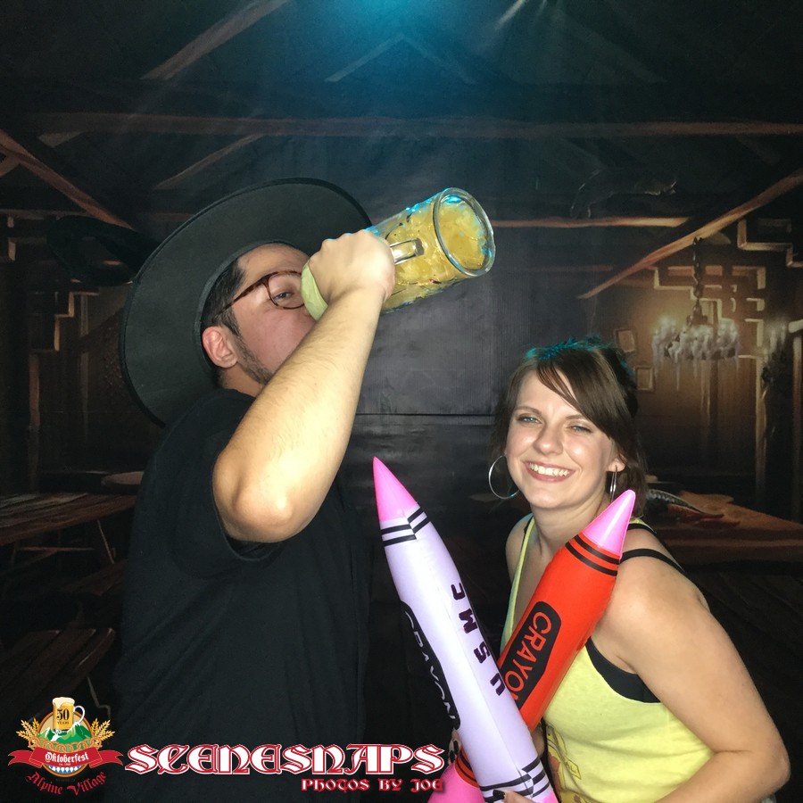 ALPINE_VILLAGE_OKTOBERFEST_OCT_27_18_0268_P_.JPG