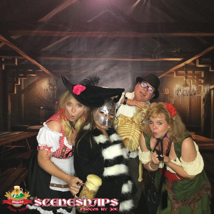 ALPINE_VILLAGE_OKTOBERFEST_OCT_27_18_0335_P_.JPG