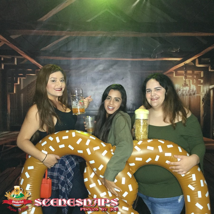 ALPINE_VILLAGE_OKTOBERFEST_OCT_27_18_0409_P_.JPG