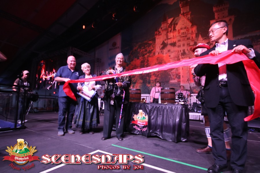 ALPINE_VILLAGE_OKTOBERFEST_SEPT_07_18_0176_P_.JPG