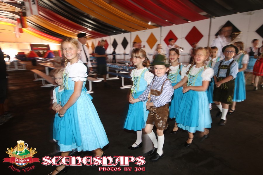 ALPINE_VILLAGE_OKTOBERFEST_SEPT_09_18_0135_P_.JPG