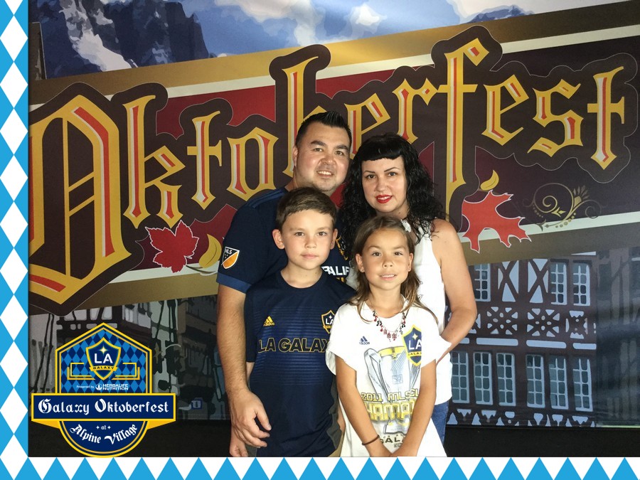 ALPINE_VILLAGE_OKTOBERFEST_SEPT_30_18_0174_P_.JPG