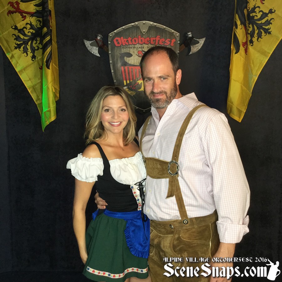 ALPINE_VILLAGE_OKTOBERFEST_OCT_07_16_0118_P_.jpg